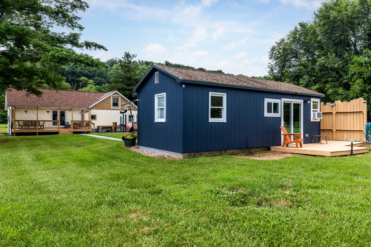 Home & Cottage Near Wintergreen Resort!, photo 3