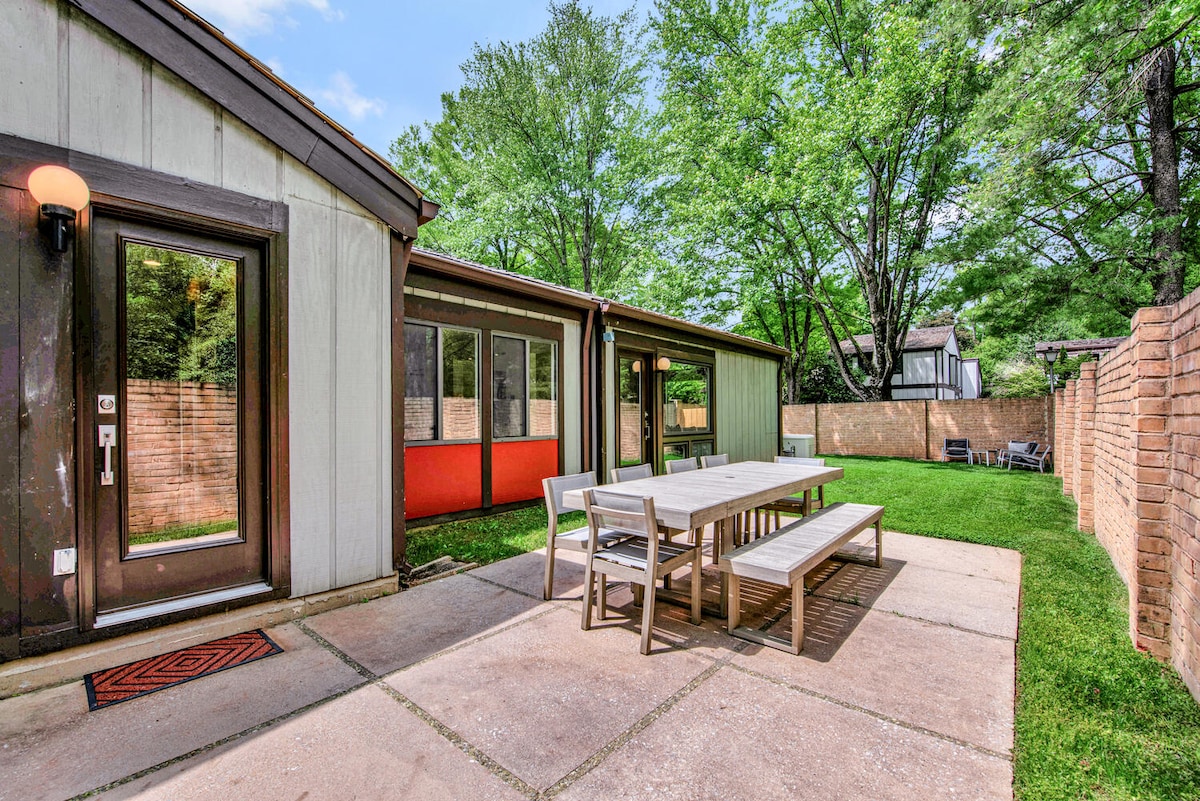 Modern Lux Stay by Walter Reed, DC and more!, photo 2
