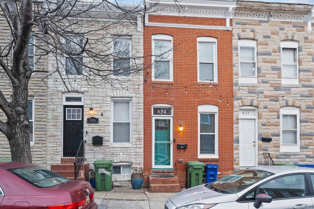 Walk to Orioles & Ravens Stadium | 3BR Home, photo 2