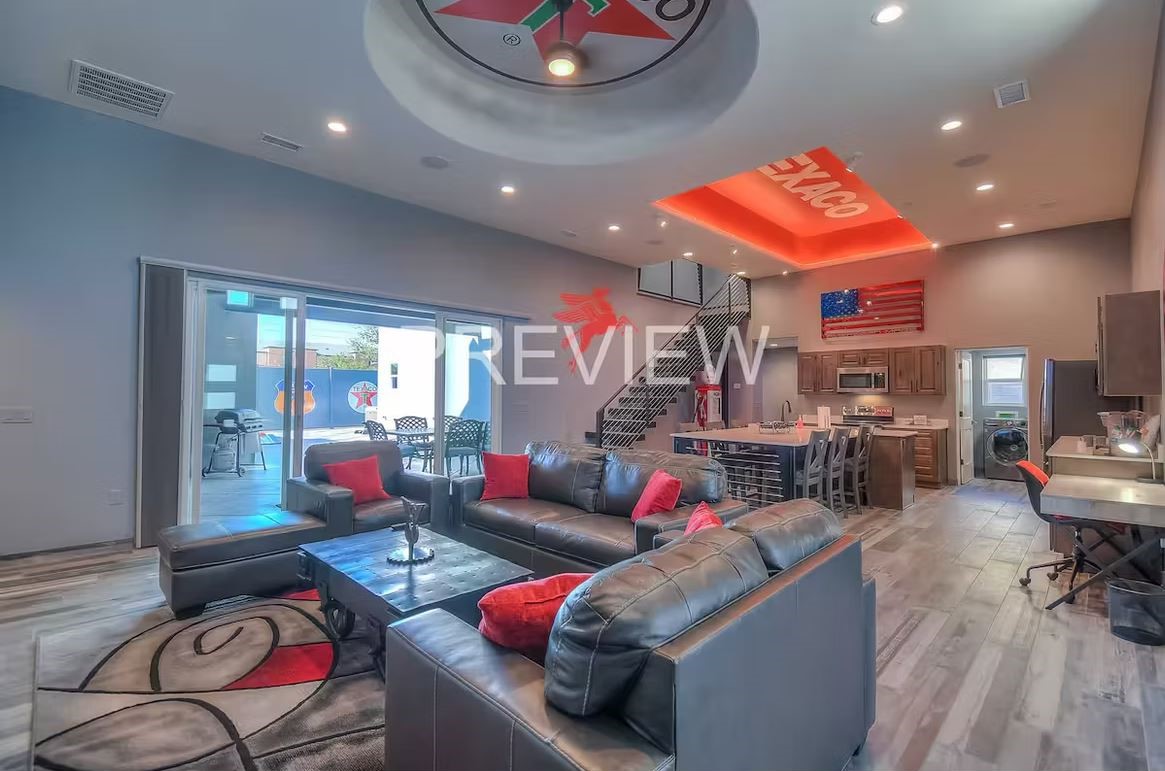Modern Gasoline Alley w/ Hot Tub & 3 King Beds, photo 8