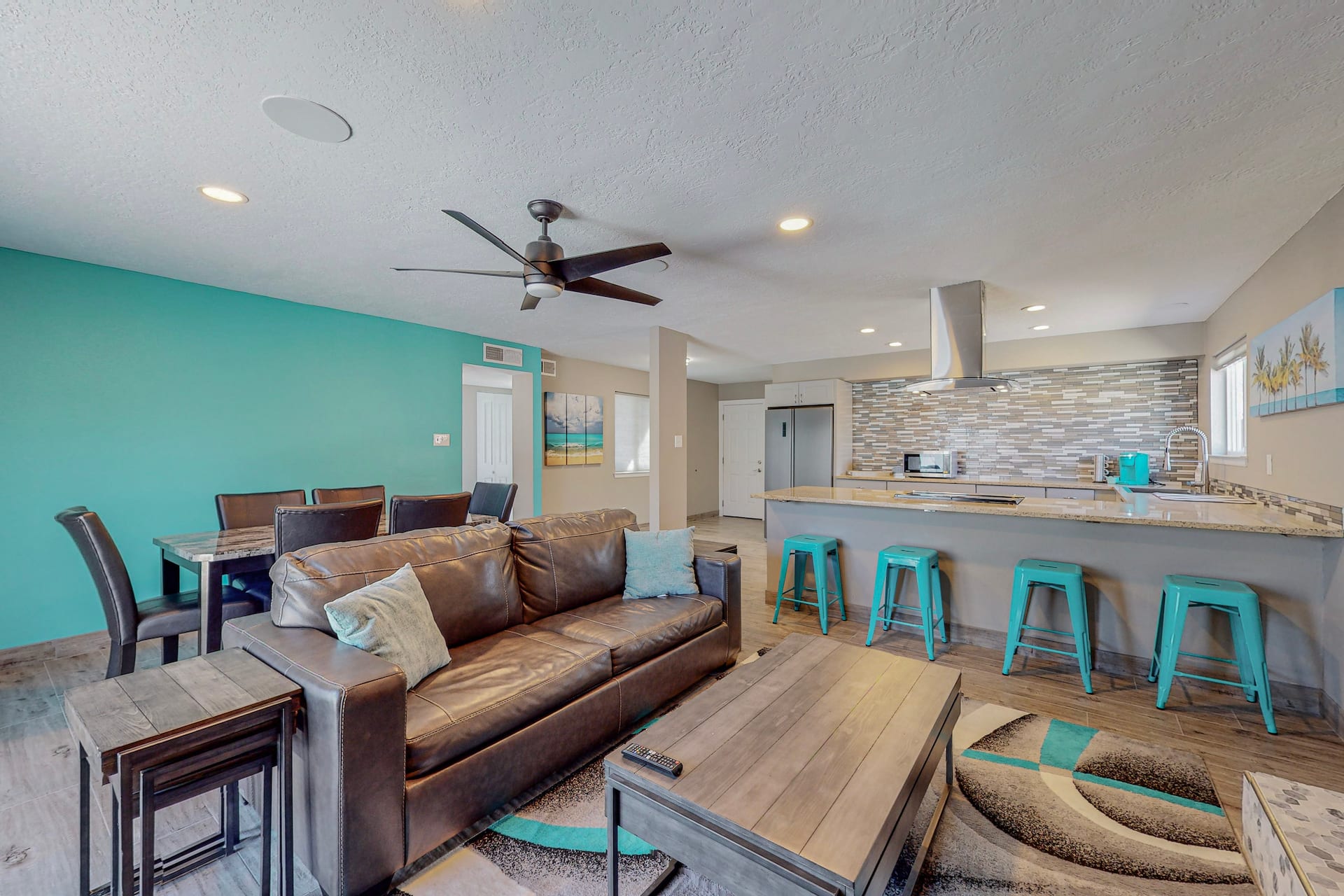 Hot Tub Beach House w/ Grill & 3 King Beds, photo 29