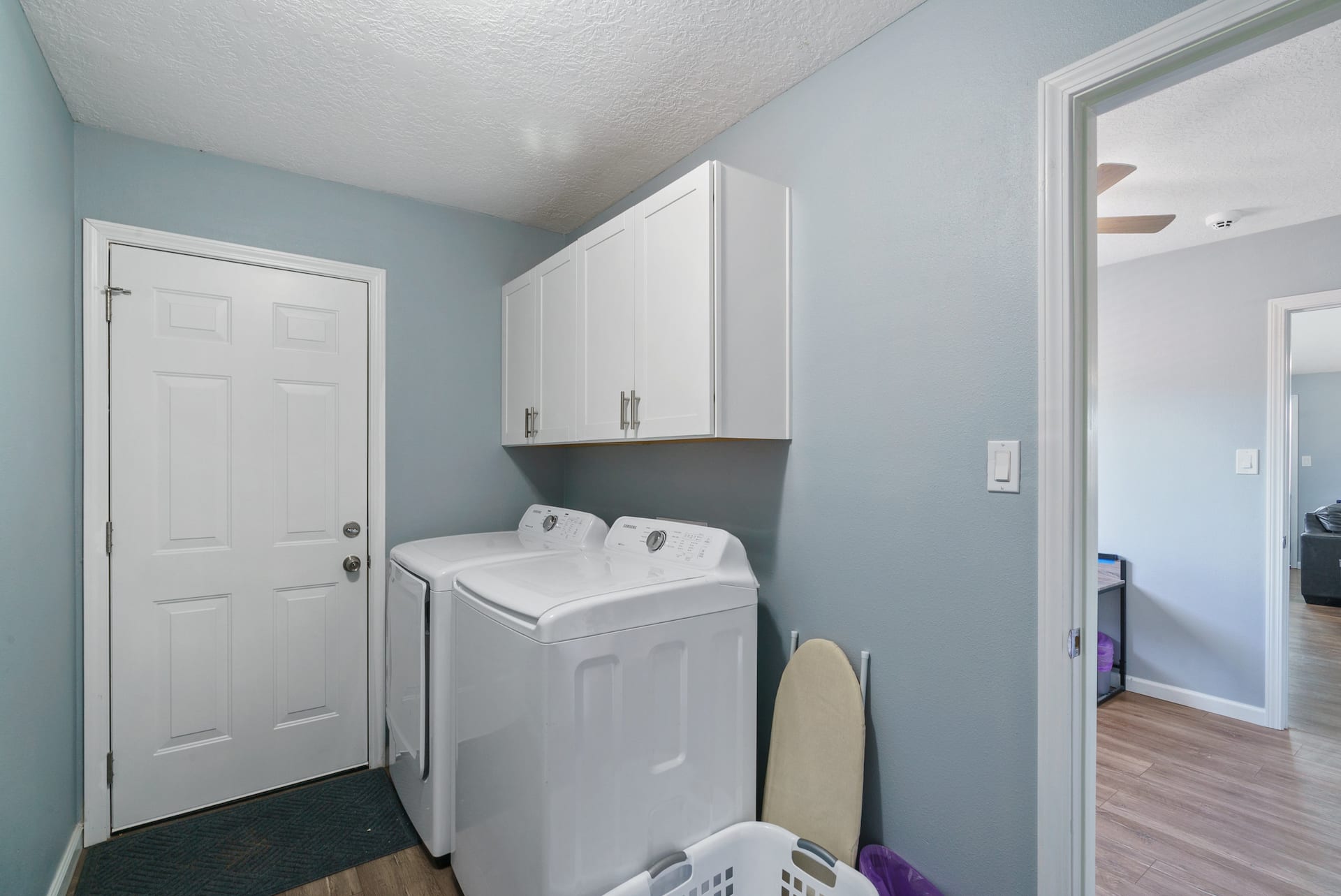 Sunset Home w/ Indoor Fireplace Hot Tub & 3 King Beds, photo 21