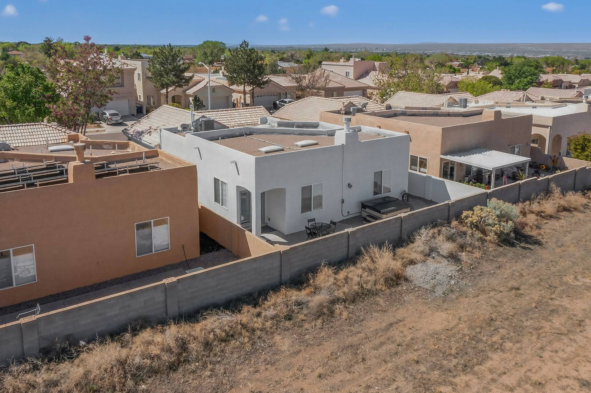 Hot Tub | Pet-Friendly | BBQ | Parking | 3BR Home, photo 19
