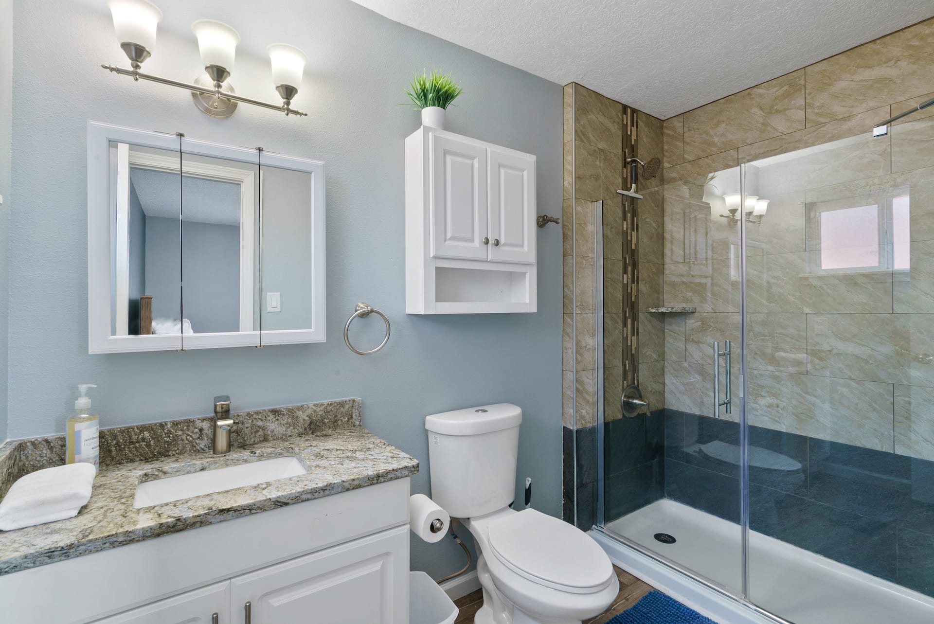 Sunset Home w/ Indoor Fireplace Hot Tub & 3 King Beds, photo 22