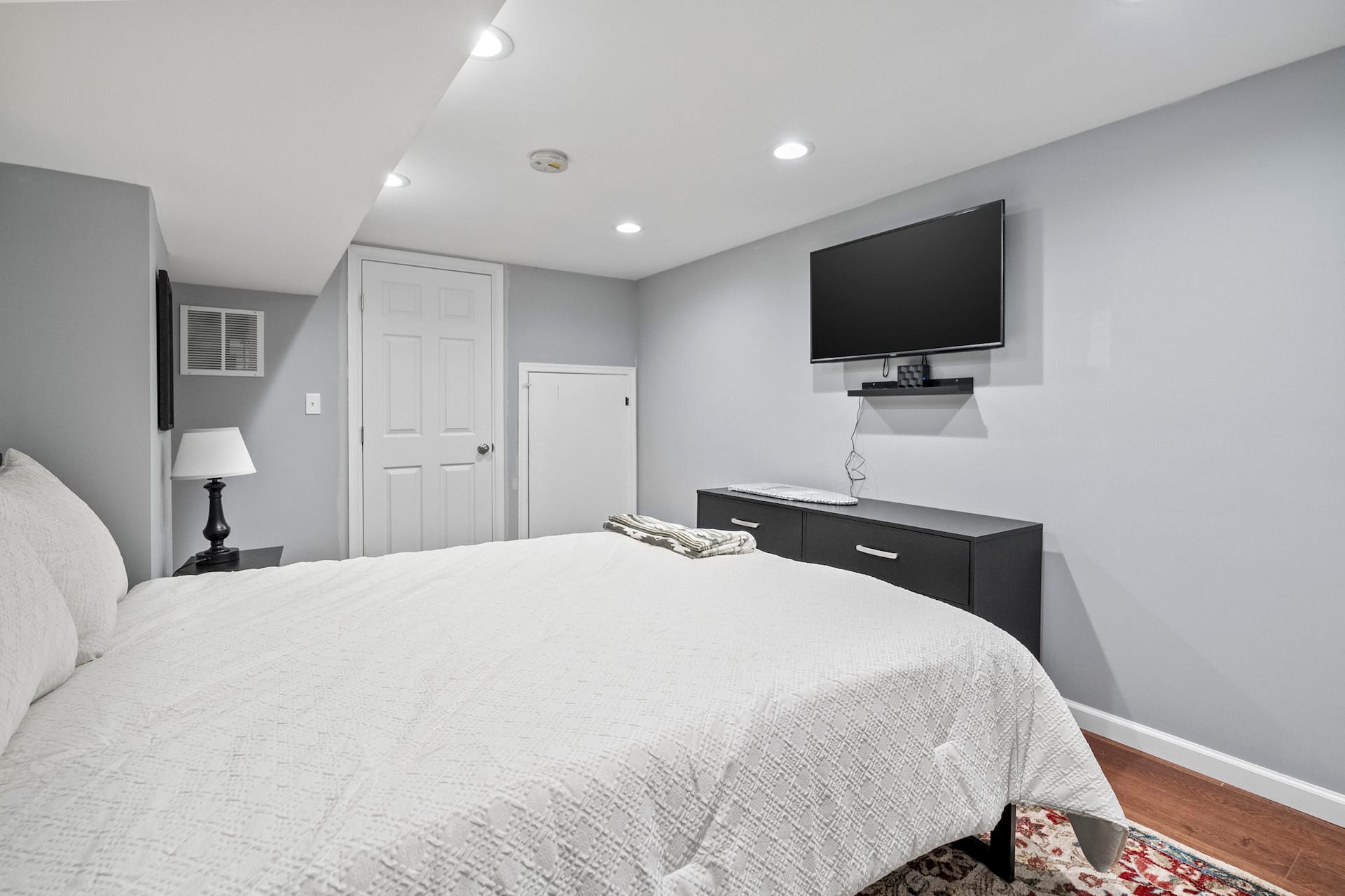 Walk to Orioles & Ravens Stadium | 3BR Home, photo 28