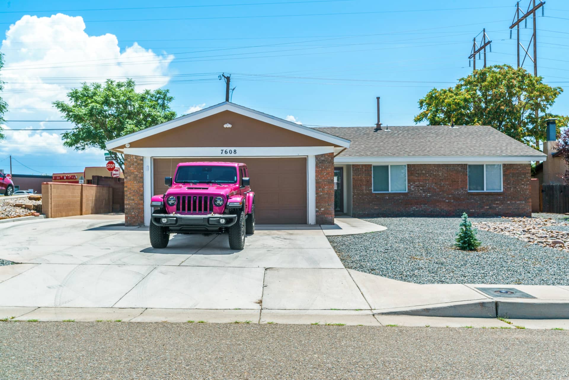 Sunset Home w/ Indoor Fireplace Hot Tub & 3 King Beds, photo 18