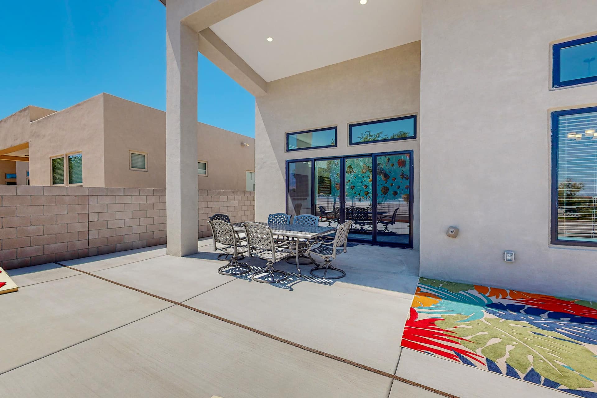 Luxurious Abode | Hot Tub & Rooftop Deck, photo 12