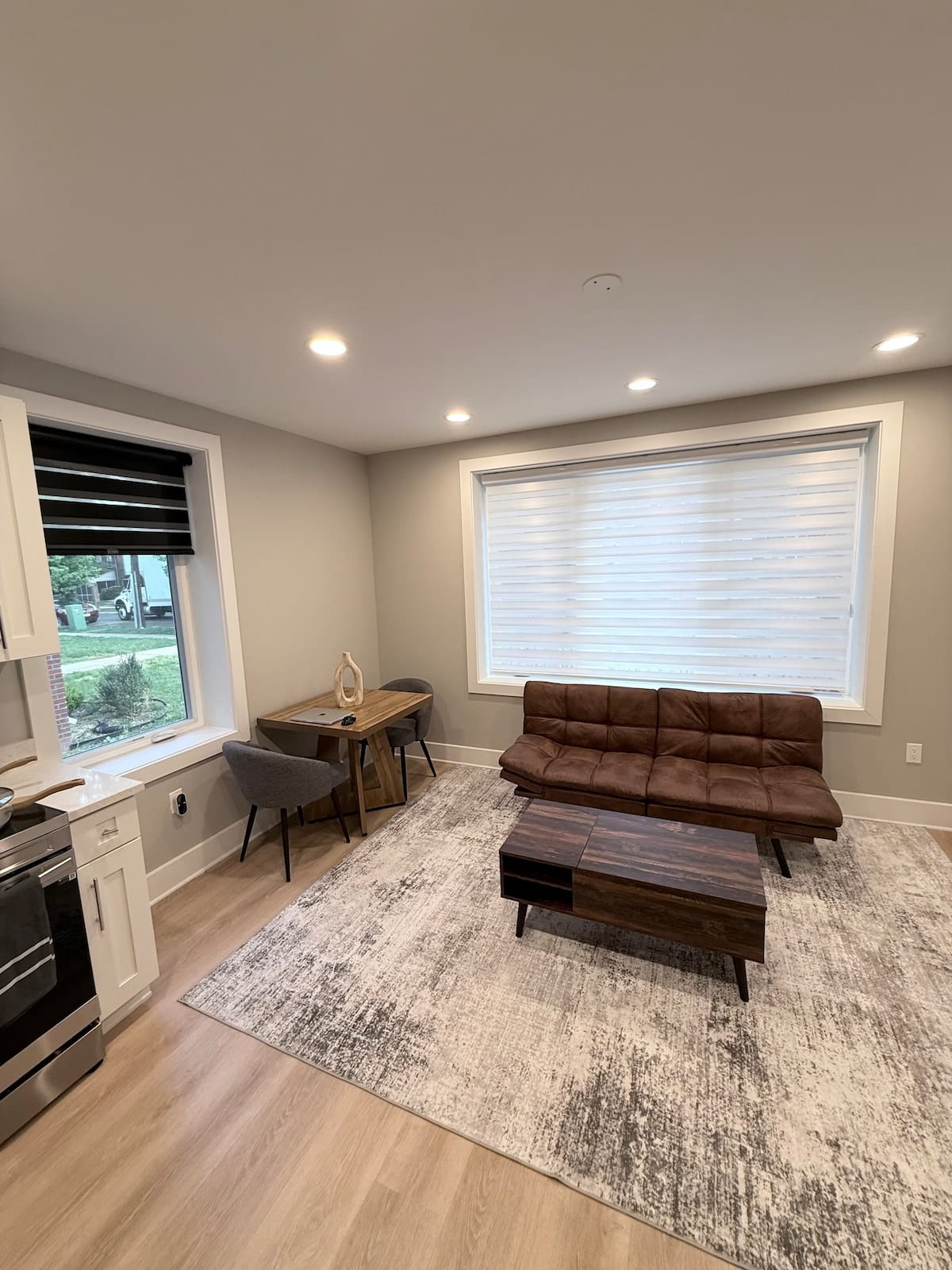 Across Metro close to NIH/Walter Reed | Sleeps 10, photo 6
