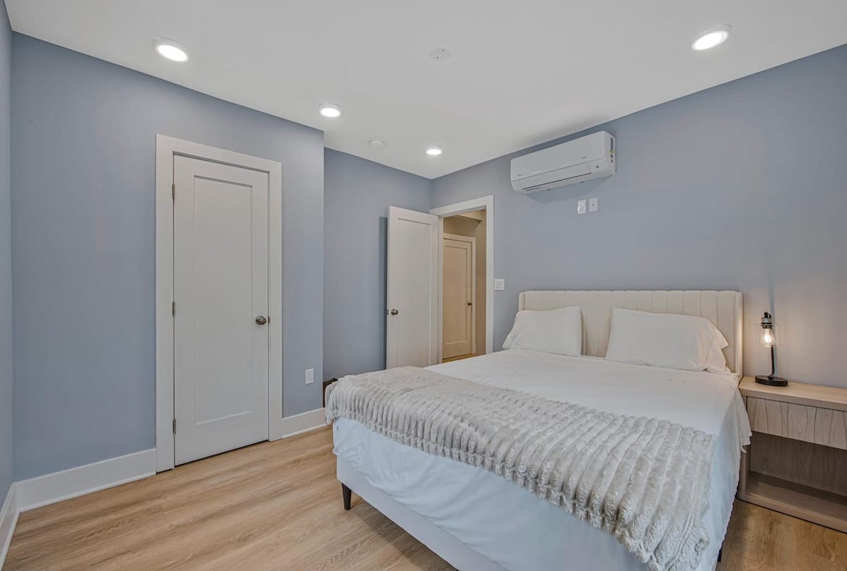 Across Metro close to NIH/Walter Reed | Sleeps 10, photo 25