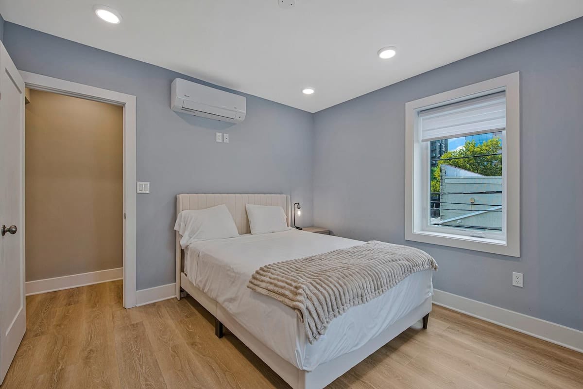 Across Metro close to NIH/Walter Reed | Sleeps 10, photo 26