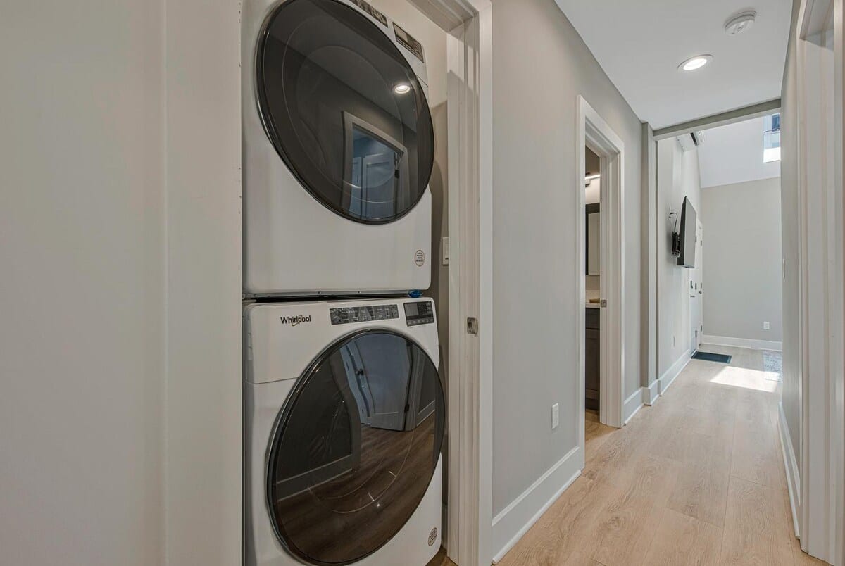 Across Metro close to NIH/Walter Reed | Sleeps 10, photo 37