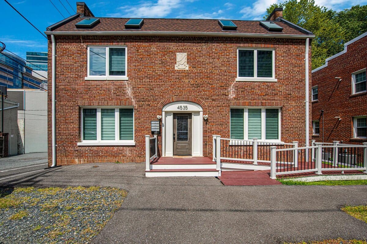 Across Metro close to NIH/Walter Reed | Sleeps 10, photo 40