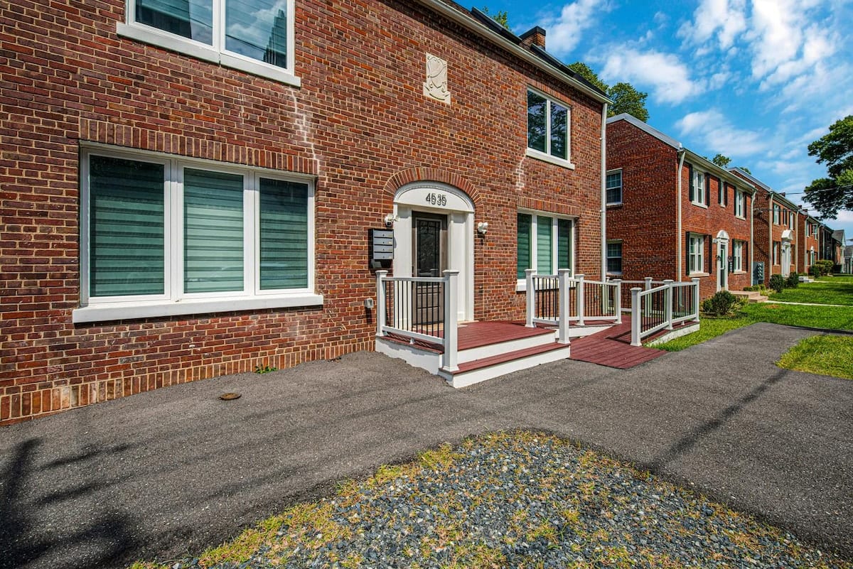 Across Metro close to NIH/Walter Reed | Sleeps 10, photo 43